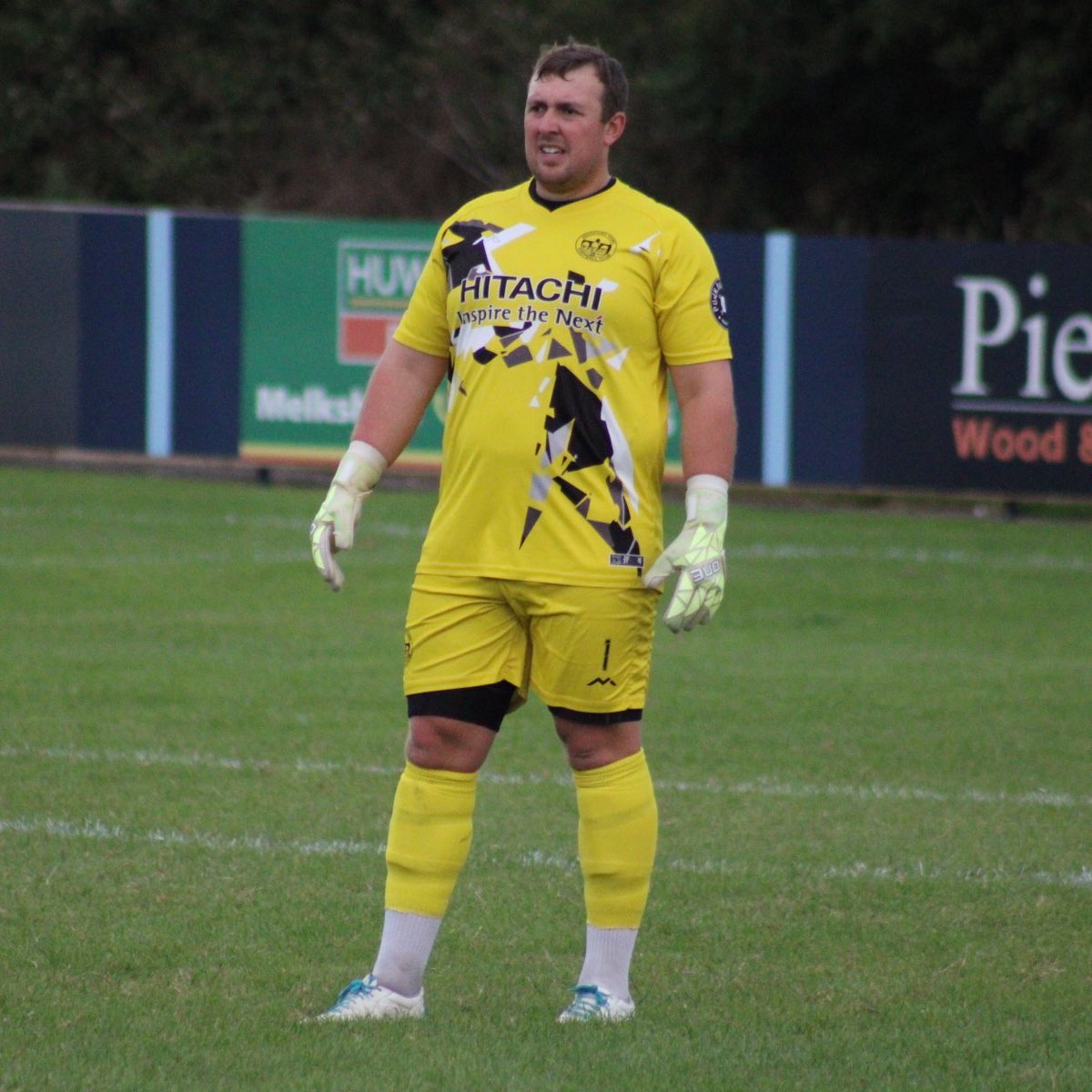 Club Update: Sam Thomson

Following Sam’s injury during Saturday’s draw against Devizes Town FC, we are sad to announce that he will face an extended period on the sidelines.

Everyone at club is with you and wishes you a speedy recovery, Thommo 💙