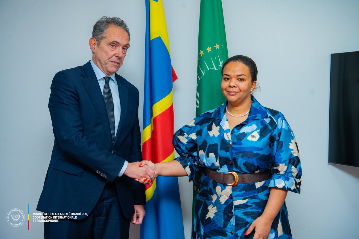 kabumba_justin's tweet photo. #RDC|🇨🇩La ministre d'État congolaise, Thérèse Kayikwamba Wagner, a rencontré aujourd'hui Johan Borgstam, Représentant spécial de l'Union Européenne pour la région des Grands Lacs. 

Au cœur de leurs discussions : les derniers développements du processus de paix de Luanda entre la RDC et le Rwanda. 

L'UE a réaffirmé son soutien à la paix dans la région et a exprimé ses attentes pour une solution durable, notamment :

■Retrait immédiat des troupes rwandaises du territoire congolais.
■Cessation du soutien rwandais au M23.
■Démantèlement des FDLR par la RDC.
