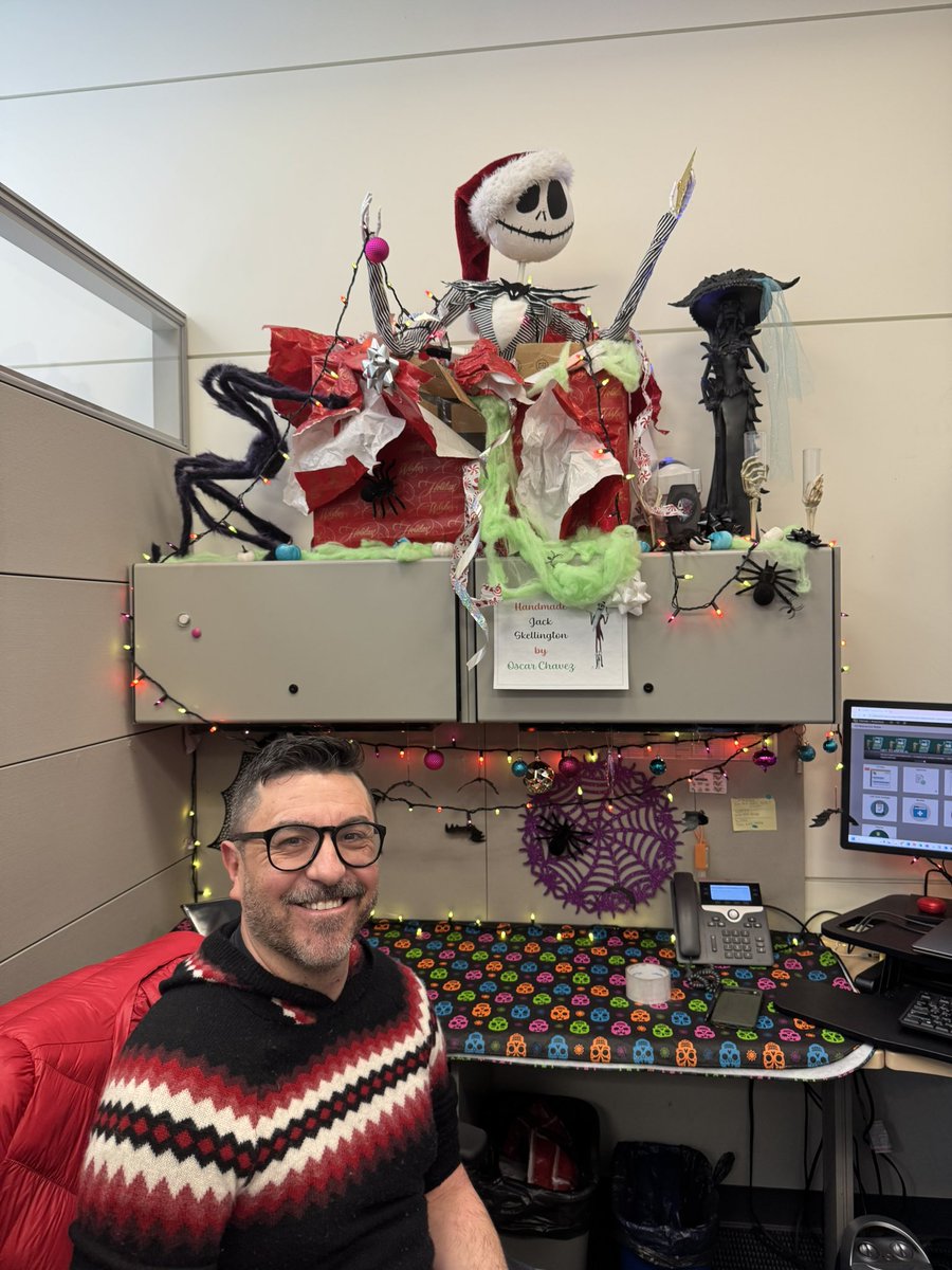 Fernando Holguin (@fholguinmd) on Twitter photo In pulmonary , we go BIG on our holiday decorations!! The DOM doesn’t stand a chance! <a href="/CU_PSCCM/">CU Pulmonary & Critical Care Medicine</a> <a href="/CUDeptMedicine/">CU Department of Medicine</a> In pulmonary , we go BIG on our holiday decorations!! The DOM doesn’t stand a chance! <a href="/CU_PSCCM/">CU Pulmonary & Critical Care Medicine</a> <a href="/CUDeptMedicine/">CU Department of Medicine</a>
