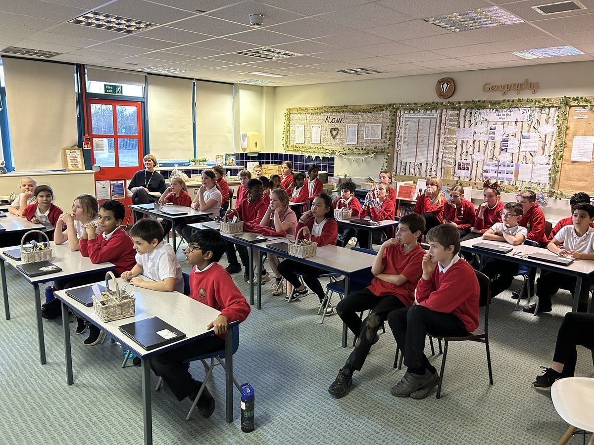 Foxes @ Burton Green Primary tweet media