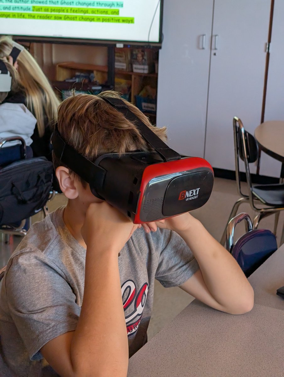 PMGoogleGoddess's tweet photo. Martic Elementary is using VR to take learning to the next level! 6th grade explores the solar system while 1st grade visits Africa to learn about animal adaptations. #VRinEducation #EdTech #EducationalTechnology #IU13EdTech https://t.co/c3kMGLPmz6