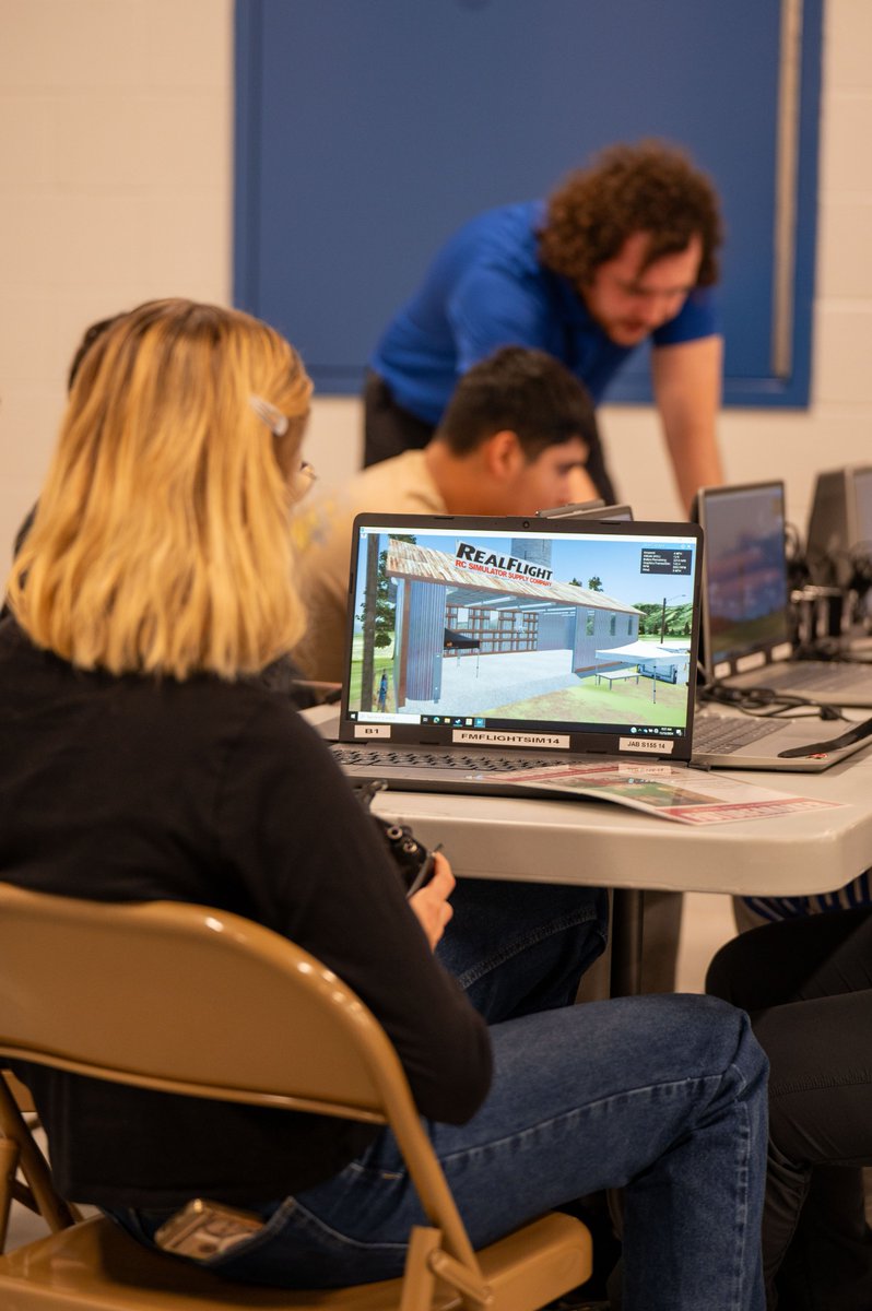 USD265_Goddard's tweet photo. “I encourage students who want to become engineers to experience hands-on projects as much as possible,” commented Tim Pinkerton, Engineering/@PLTWorg Teacher at @USD265_GHS.

Read the full story at: https://t.co/4dhp7JbIG1. https://t.co/kUh1OU6XVM