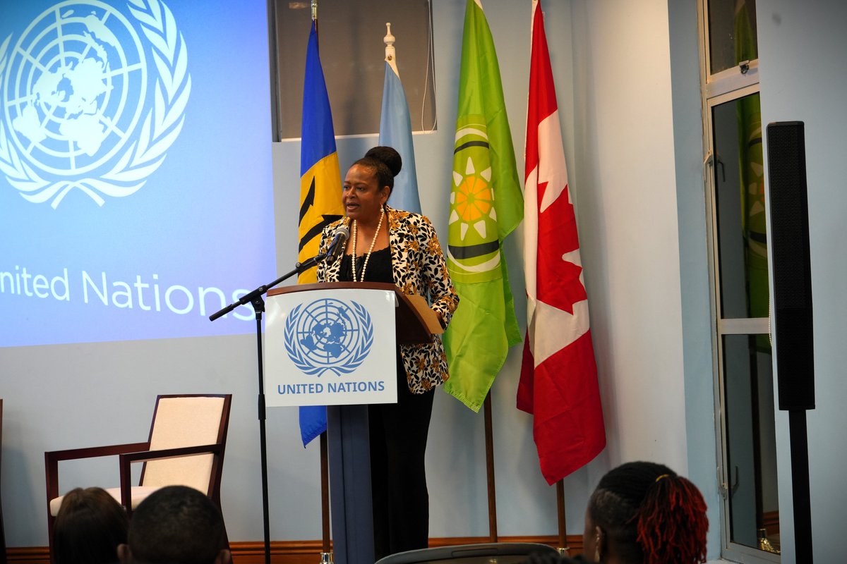 CanHCBarbados's tweet image. 1/3 Canada, @UNBarbadosAndOECS &amp;amp; @UWICaveHillLaw hosted an engaging dialogue on #HumanRights in the Caribbean with regional activists &amp;amp; advocates in recognition of #HumanRightsDay &amp;amp; the visiting members of the UN Permanent Forum on People of African Descent #PFPAD. @CanadaGeneva