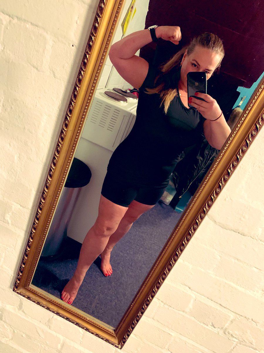 XenaLWS's tweet image. It is time to smash someone again !!
Bring it on.
#wrestling #sessiongirl #scissors #biceps #musclegirl