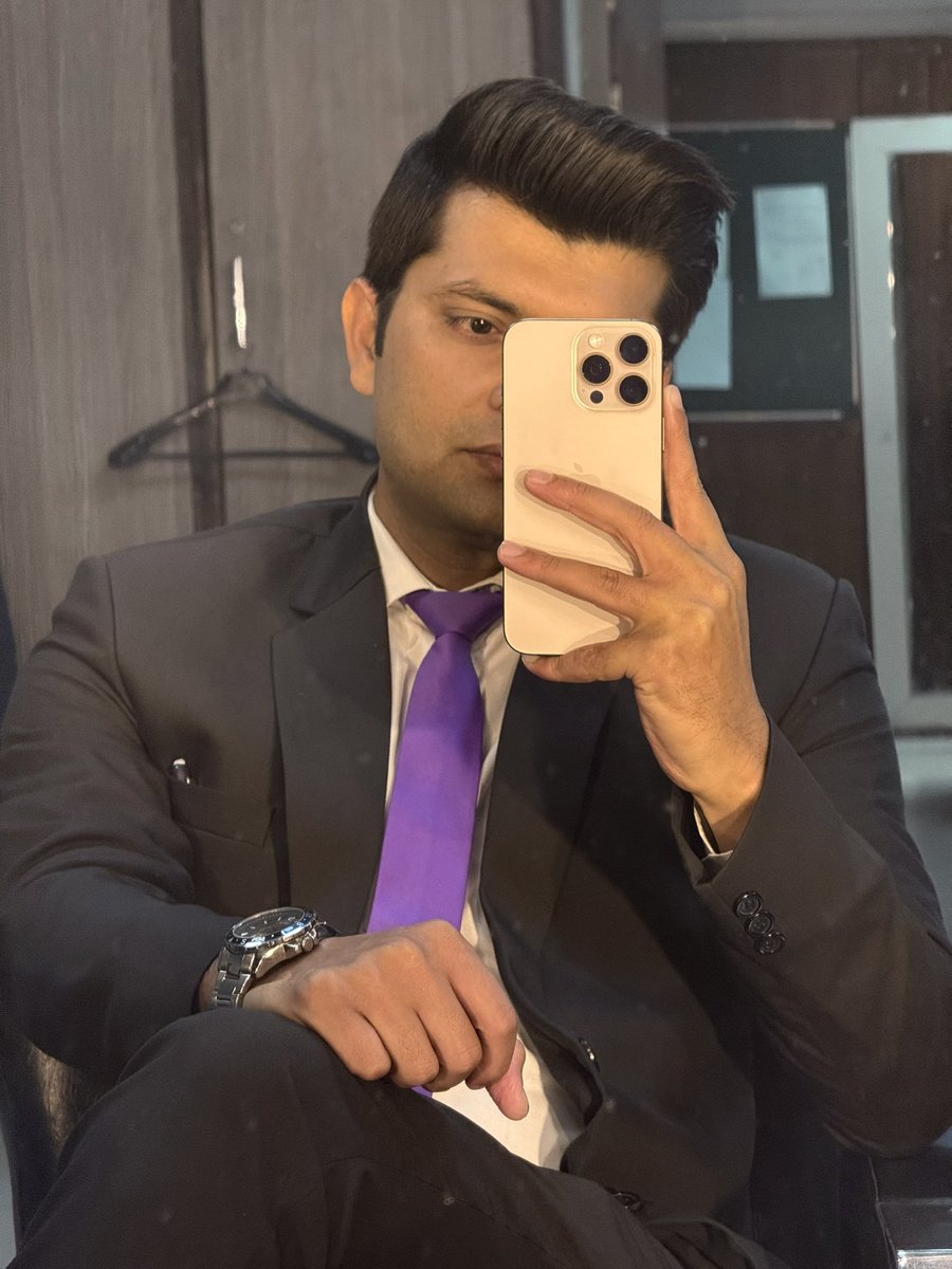 aneesofficial's tweet photo. تیری صورت سے ہے عالم میں بہاروں کو ثبات
تیری آنکھوں کے سوا دنیا میں رکھا کیا ہے https://t.co/PJsKAmuUoD