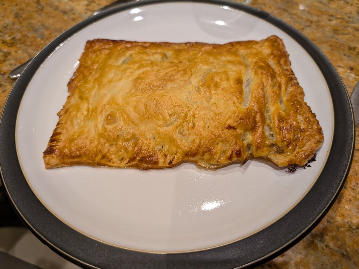 NikkySchofield's tweet photo. @BBCMorningLive @BBCiPlayer Thanks for the puff pastry recipe. Made these beauties this evening for our family dinner. They had onions, peppers, asparagus, mushroom and carrot inside. There was nothing left on anyone's plates afterwards. https://t.co/rXwvsFEVoE