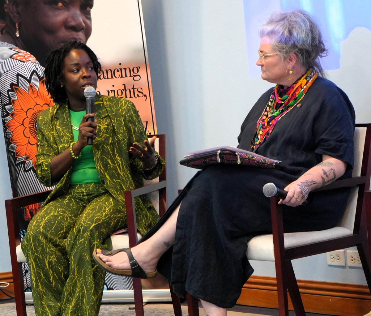 CanHCBarbados's tweet image. 1/3 Canada, @UNBarbadosAndOECS &amp;amp; @UWICaveHillLaw hosted an engaging dialogue on #HumanRights in the Caribbean with regional activists &amp;amp; advocates in recognition of #HumanRightsDay &amp;amp; the visiting members of the UN Permanent Forum on People of African Descent #PFPAD. @CanadaGeneva