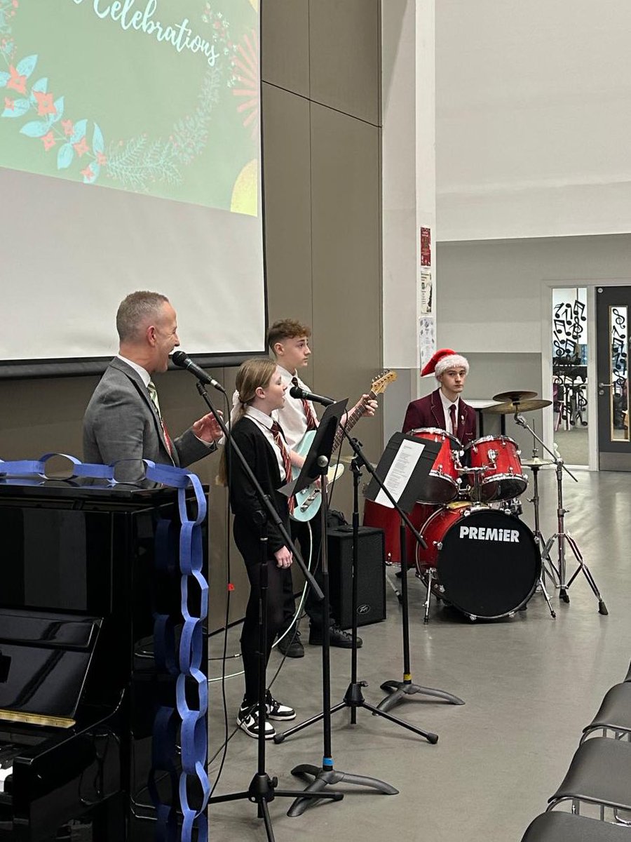 Thank you all for coming to our festive assembly!! We hope you enjoyed it and also found it informative! Big thank you to Mr Stewart, Mia, Nathan and Rory for their amazing performance!
⭐️⭐️⭐️
#TeamK💙