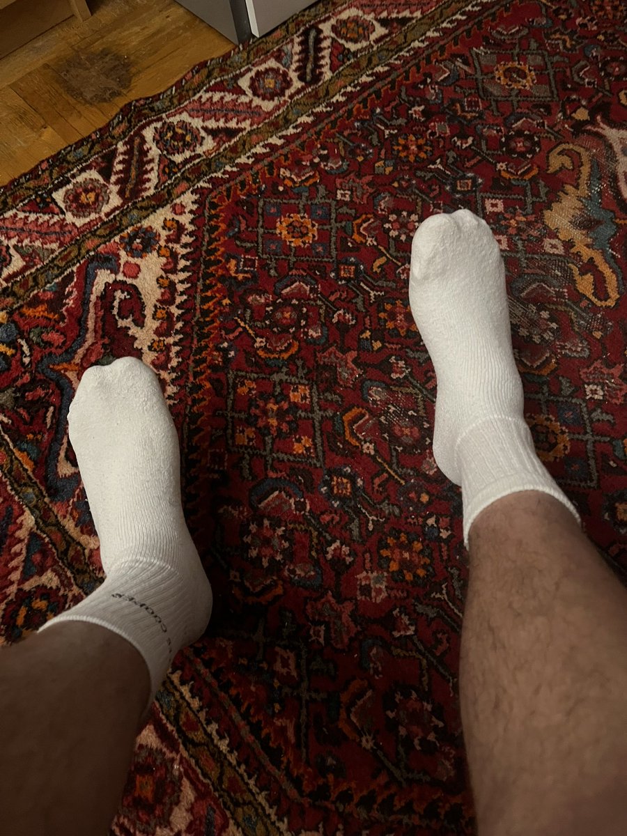 Si ta envie de voir plus passe DM #master #fetichiste #arabe #pied #moneyslave #paypal #hetero #bi #gay