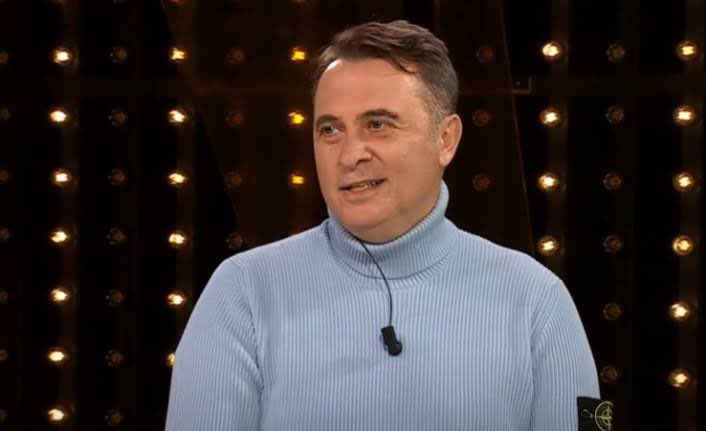 İhtiyaç olursa gelirim diyorsun bundan daha fazla ne ihtiyacı olacak yalvarmaksa yalvarmak özürse özür gel kurtar bizi şu vasıfsızlardan! 

#FikretOrmanYuvaya