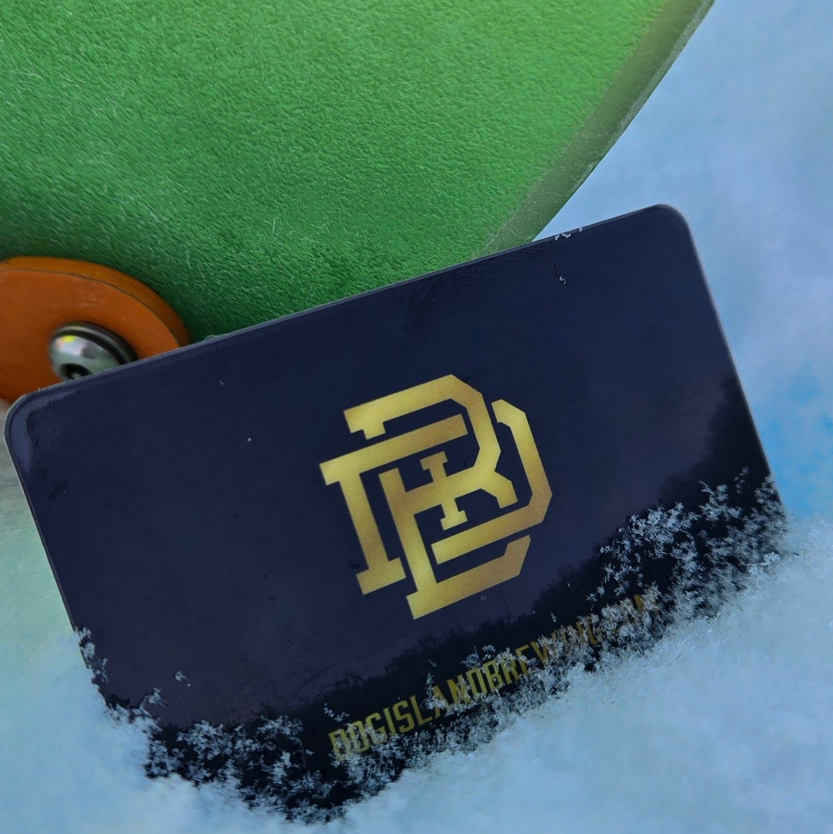 🎶 On the fifth day of Christmas, Dog Island gave to me..
Hiding in one of our towns many freeuse areas...
#christmas #giftcards #contest #albertabeer #alberta #slavelake #winter