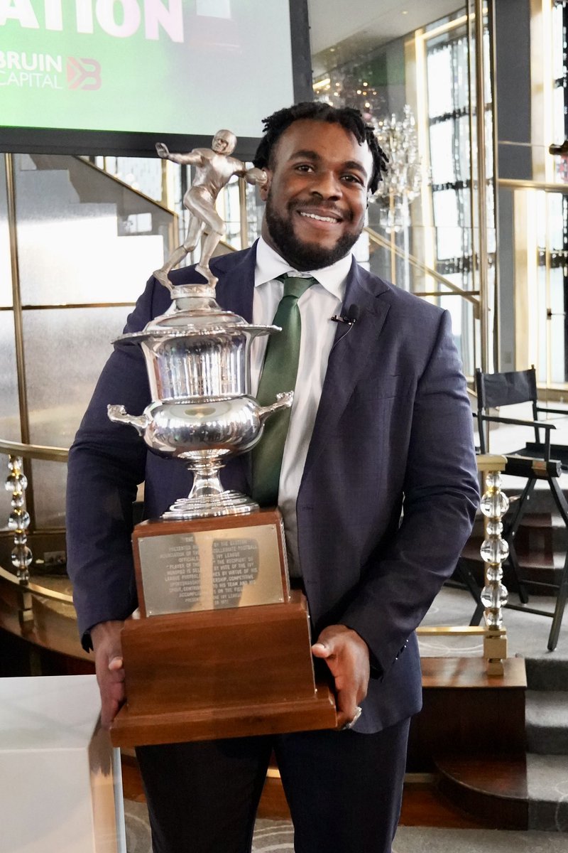 Dartmouth Football (@dartmouthftbl) on Twitter photo Bringing the Bushnell back to The Woods‼️
#TheWoods #GoBigGreen Bringing the Bushnell back to The Woods‼️
#TheWoods #GoBigGreen