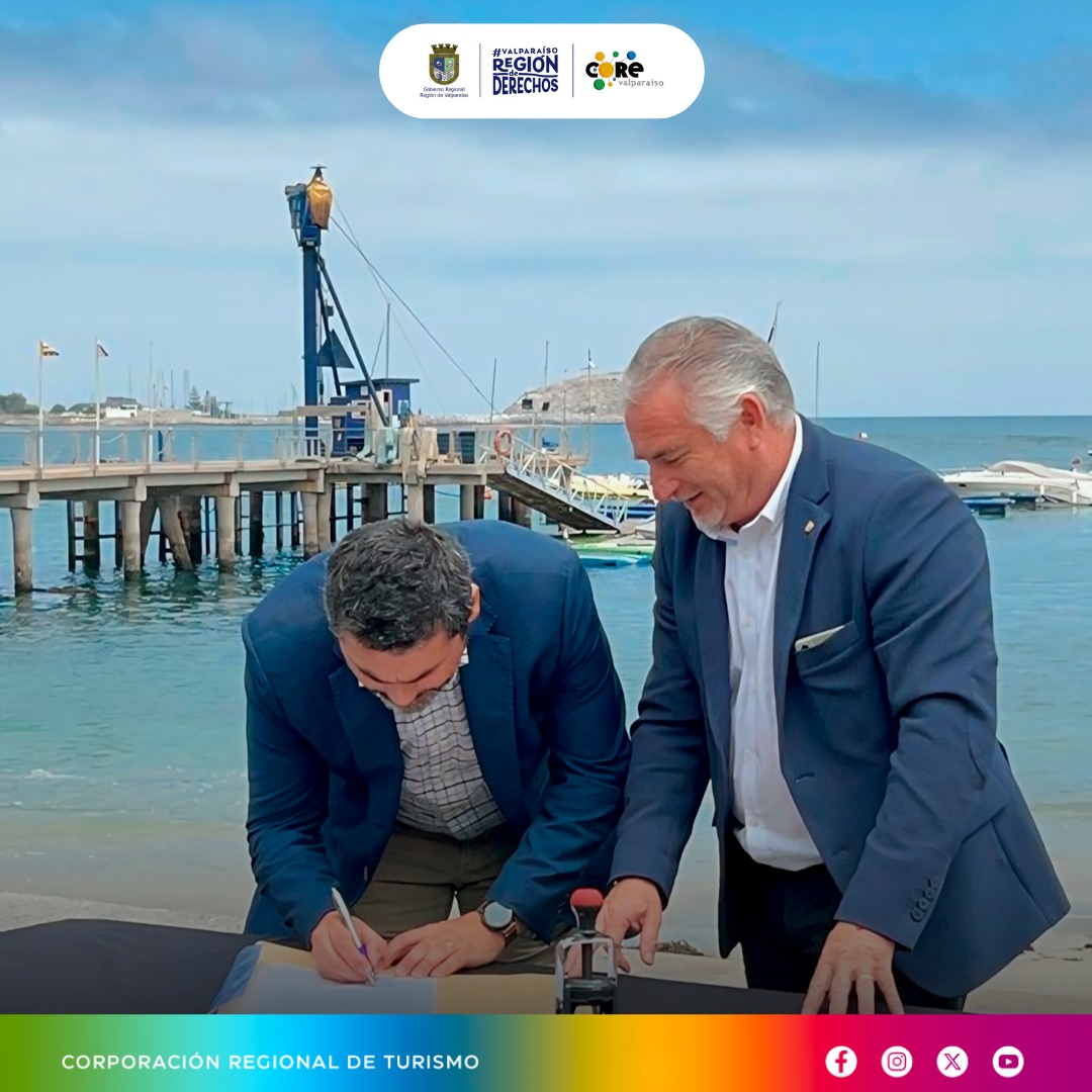 ValparaisoReg's tweet photo. ¡Nuestra Corporación Regional de Turismo de @ValparaisoReg  sigue creciendo! 😍

Hoy con la firma oficial se ha incorporado un nuevo socio que se suma al trabajo colaborativo regional: @Munialgarrobo, quienes se suman a los más de 50 socios de nuestra Corporación🙌

¡Bienvenidos! https://t.co/zPypZd5exn