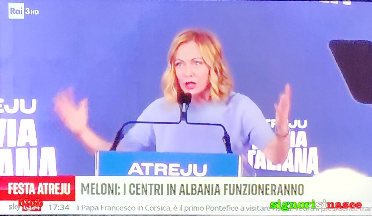 sarais53's tweet photo. #blob
@BlobRai3
#signorisinasce...
"I centri in #Albania funzioneranno...
*fun zio ne ranno fun zio ne ranno"!🤬
"Mah! Và a ca ha re! A ca ga re!"
Ma va' però!...🤬 https://t.co/klR9RLEIyH