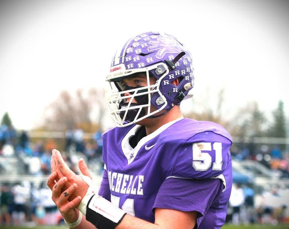 Congratulations to Grant Gensler and Colton Czekala on being selected to represent the Rochelle Hubs in the East West Shine Game! 

#TeamTogether