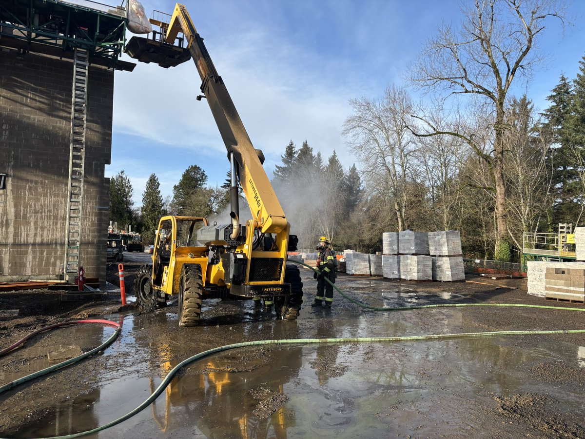 This morning firefighters responded to a forklift fire at the new Lake Oswego Middle School site. They were able to quickly extinguish the fully involved forklift. No injuries reported, but damage estimates are $75,000. Cause of the fire is most likely mechanical failure.