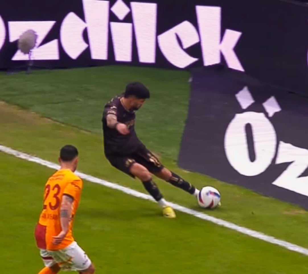 Allah belanızı versin. Galatasaray düşmanı pıcler