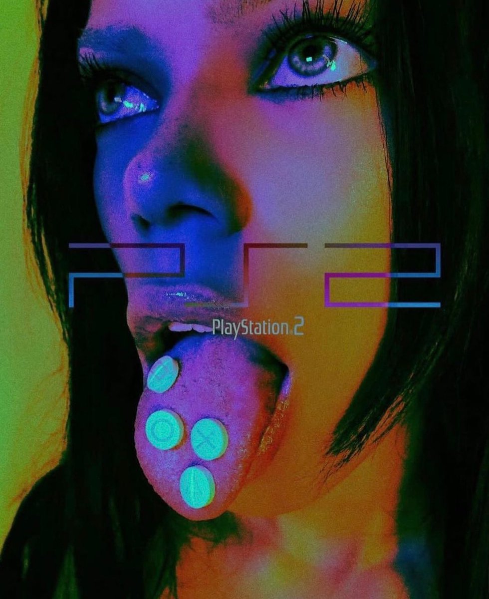 kydsvv's tweet photo. @wthisakeira @kanyeburneer @shysmith She can’t even claim the original edit as hers 😂😂😂 PlayStation is not her brand. https://t.co/kvmetI70LS