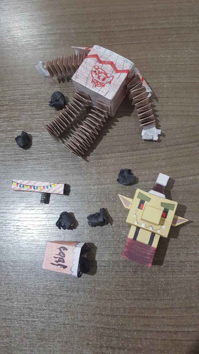 tastogy's tweet photo. You better watch out for this little guy if you don't want him to destroy your presents and turn them into coal 
#FightTheHolidaySpirit #clashroyale
Tag: #CQG8VGG2G https://t.co/ax50BxB0Cb
