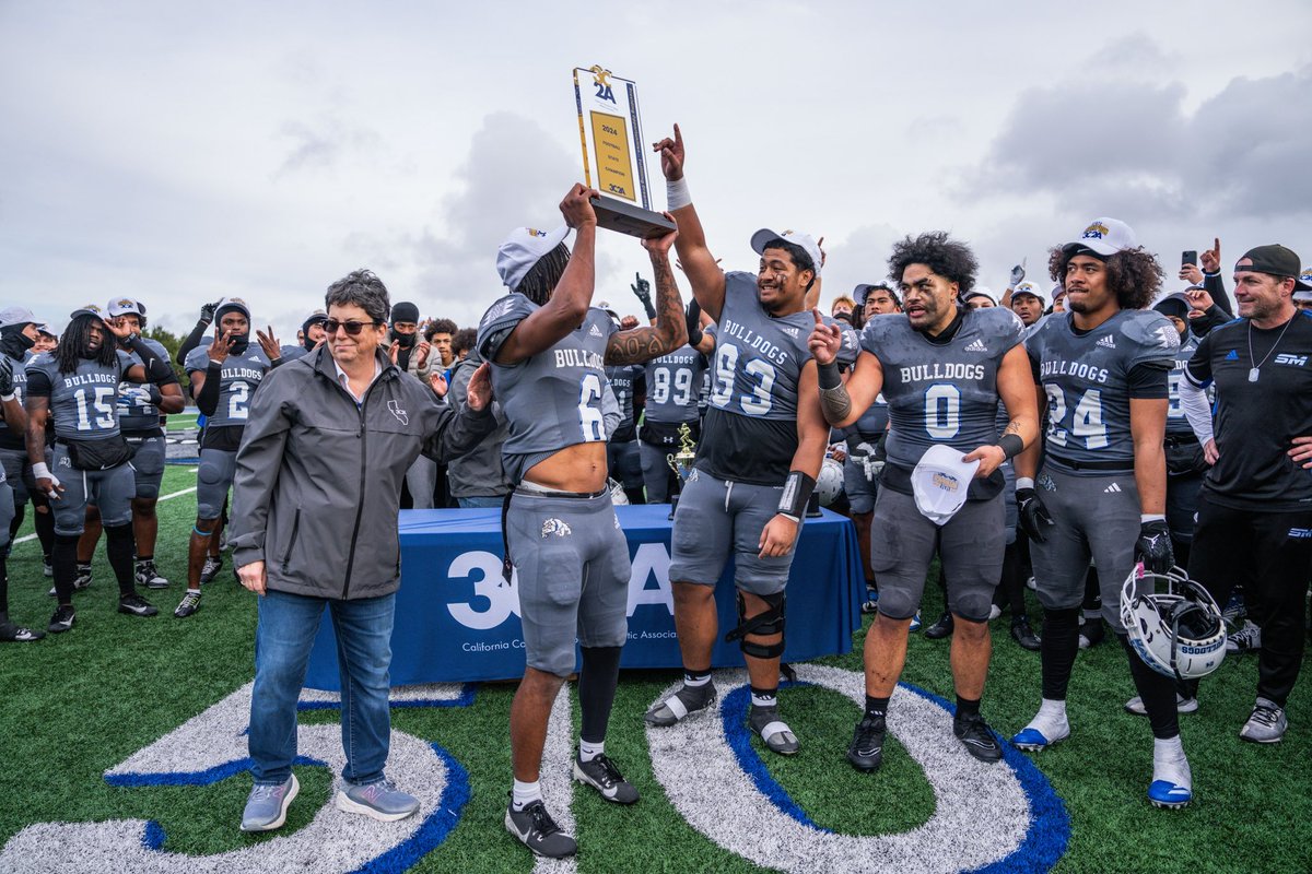 2024 California Juco State Champs! 🏆 
Thankful to be named Defensive player of the game! #csmbulldogs
