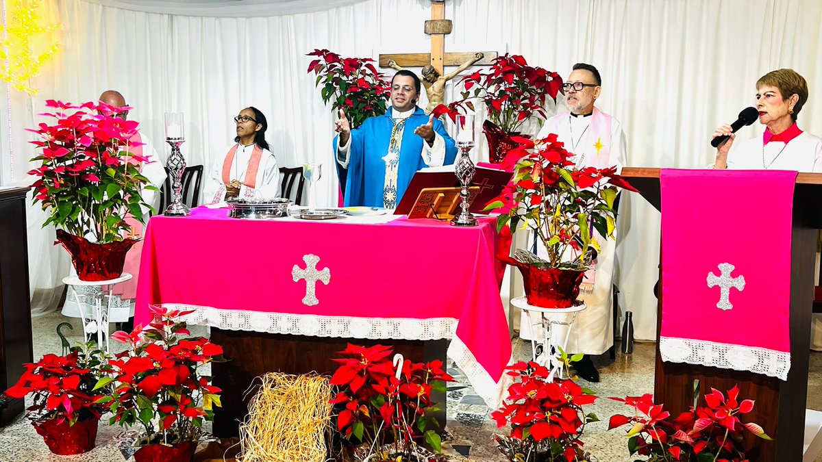 ilmisionera's tweet photo. Imágenes de la Eucaristía(Culto, Servicio) de Clausura de la Asamblea General de nuestra Iglesia.  #PuertoRico #estadosunidos #republicadominicana #colombia https://t.co/H6abg6HK9j