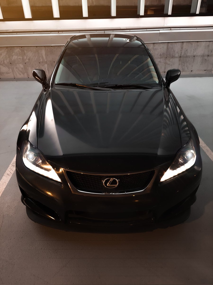 GOLDΞN HOUR

#automotivephotography #cinematicphotography #photography #NFTphotographers