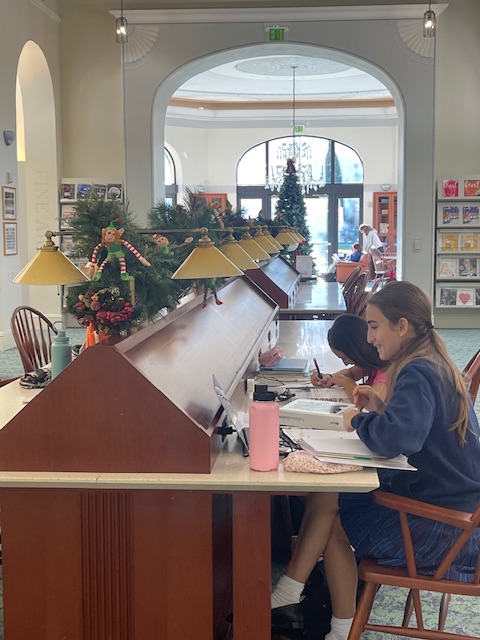 melinee_library's tweet photo. Founders Library in the Upper School has been celebrating the season with #nativities #adventwreath #Christmas https://t.co/L4b9Fmg0CV
