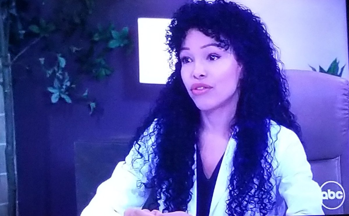LizMastersSC's tweet photo. Let me get this straight. All these weeks later, and no one has seen an unaccounted for masked doctor enter Sam's room and exit it within an hour of her heart attack? Is Mr. Magoo reviewing the security footage?? #GeneralHospital #GH https://t.co/tjtaKslHWO
