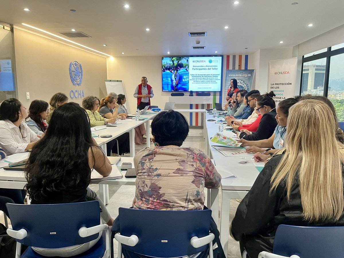 ONUSIDA_VE's tweet photo. El pasado jueves 12 de diciembre de 2024 se llevó a cabo el Taller de formación para el personal humanitario sobre derivación segura de personas con o afectadas por el VIH facilitado por @ACCSI_VIHSIDA y organizado por @ONUSIDA_VE y @OCHA_Venezuela. https://t.co/EyF03M39Y9