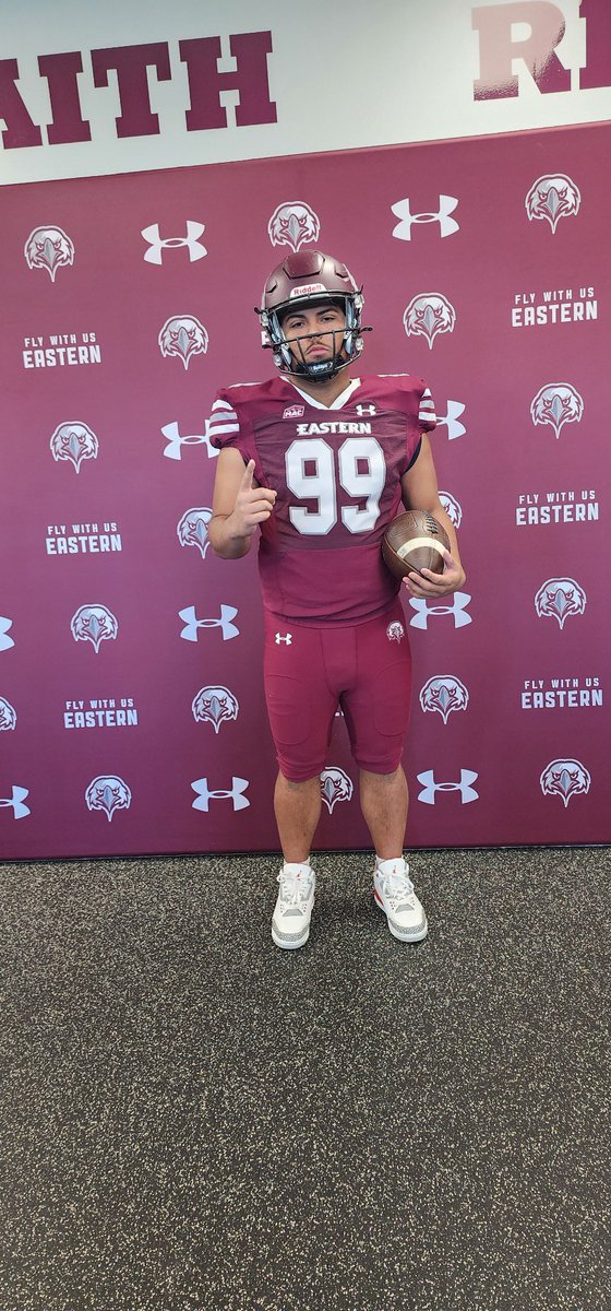Blessed to have received an Official offer from Eastern University!! <a href="/EUEaglesFB/">Eastern University Football</a> <a href="/CoachScottEU/">Colin Scott</a> @NeshaminySkins