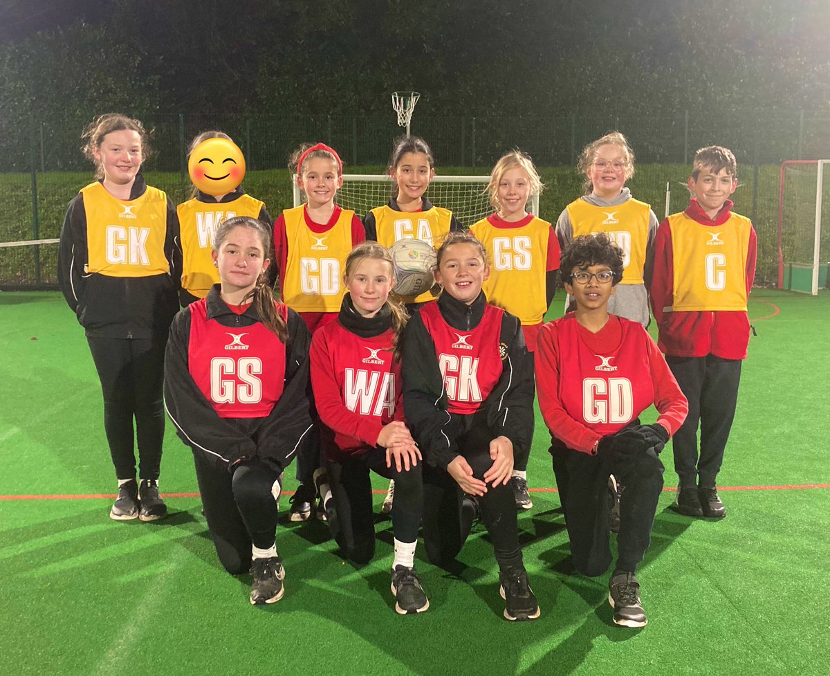 sportyorkemead's tweet photo. WOW! 🤩 Huge congratulations to the @YorkeMead Netball team who became the Rickmansworth league champions today after 4 hard-fought victories across two evenings 🏐🏆 An incredible achievement &amp; the 1st netball league title for Yorke Mead in over 10 years👏 #YorkeSport https://t.co/7SF160qilG