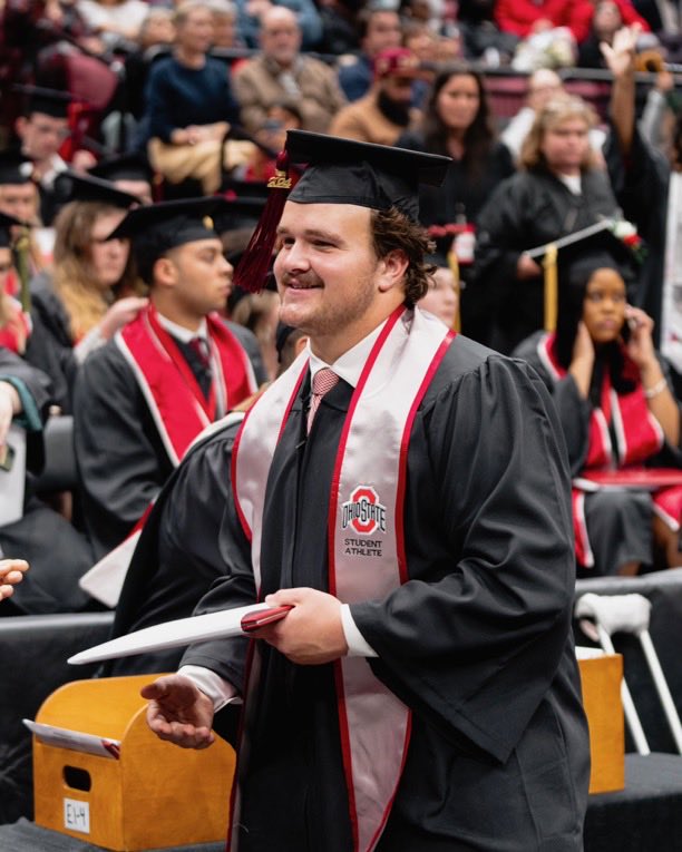 CoachKevinWils's tweet photo. Congrats β¦@Tobematoβ© - Graduate form β¦@OhioStateβ©!! Excited for You & What the Future Holds. Play-Off Run to the Championship, Wedding in Late Jan, and Chasing a Career Coaching Football - Youβre Just Gettin Started!!
#ProudParents - Attitude & Effort!!
β¦ #BeatTenn https://t.co/VZ1wrYLkLJ