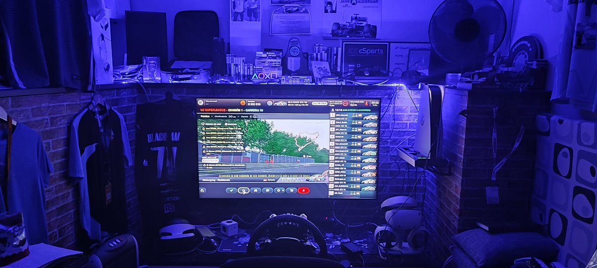 Bueno, uno se hace mayor y toca despedirse, correr mi última carrera de Gran Turismo en la <a href="/community_lc/">LC Community</a> será un privilegio. Gracias a <a href="/EVObyXogon/">Evolution by Xogón</a> por haberme acogido y aguantado todos estos años.