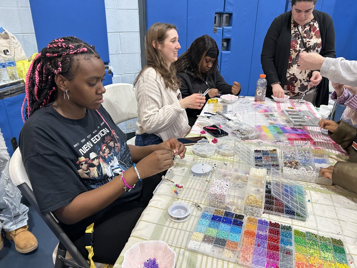 PghPublicSafety's tweet photo. Thank you to all of the families who attended the Safe Passage Winter Family Festival at the Estelle S. Campbell @bgcwpa last Friday!
The kids enjoyed making holiday memories while connecting with Public Safety officials.
@PPSnews @Pittsburgh #OperationBetterBlock https://t.co/DExGwOsCba
