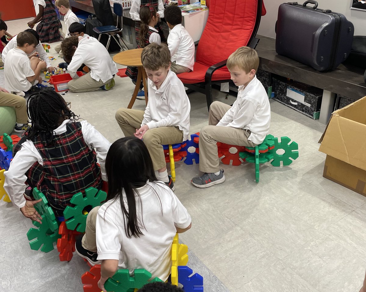 The term "flexible seating" takes on a new meaning... Some Lower School students turned a recent rainy day recess into a fun game of engineering and teamwork! #CESRockville