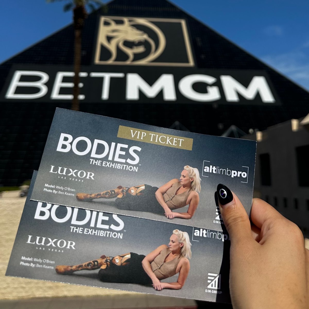 🎉 GIVEAWAY ALERT! 🎉

We're giving away TWO TICKETS!

🎟️ To enter, visit our Instagram <a href="/bodiesexhibit/">BODIES The Exhibition</a>!

Good luck! 🤞✨