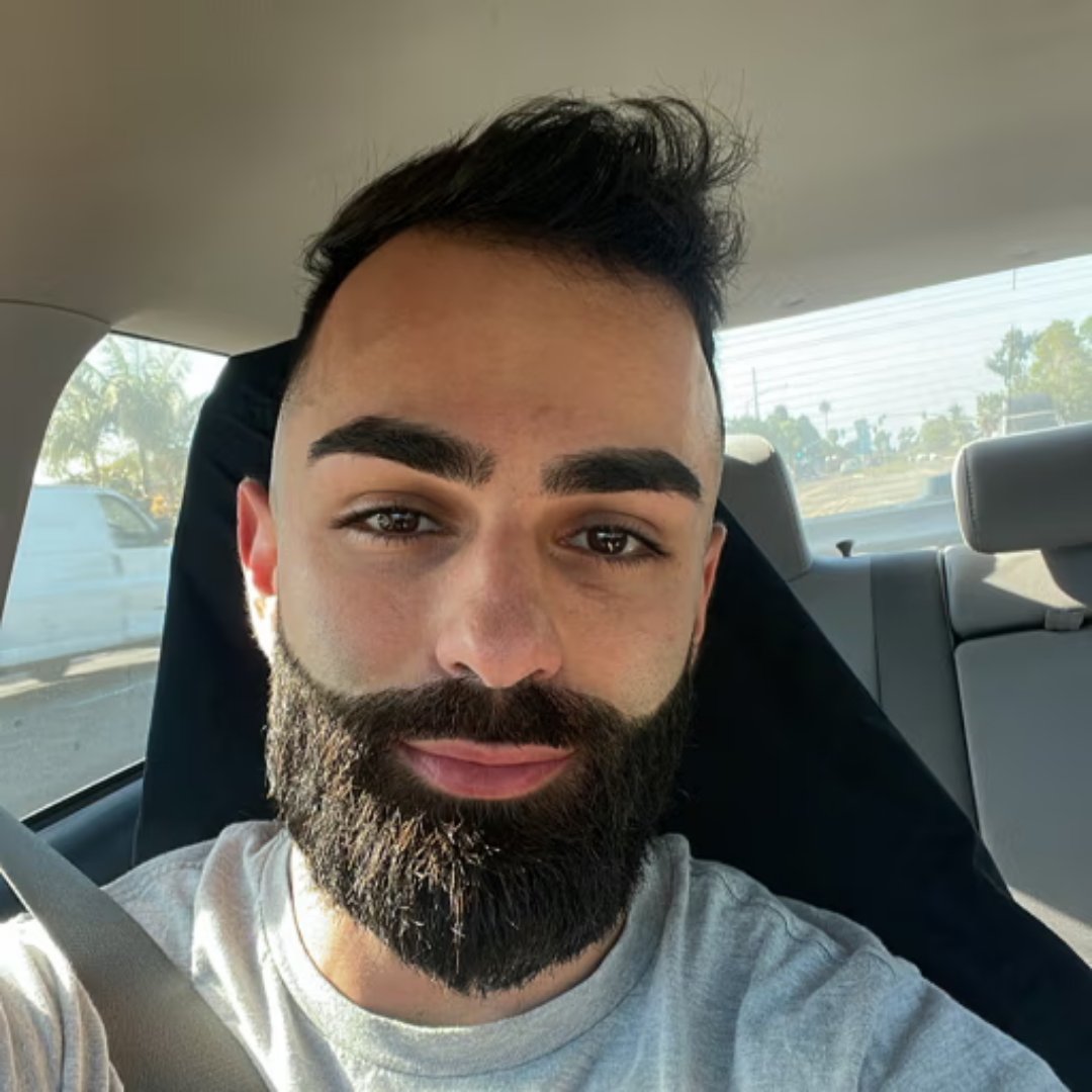 What do you think about this #Before and #After? 😉 We release new styles every week to help you find the perfect look. Turn your photos into something truly professional. 👀 Visit secta.ai and choose your favorite style!

#AI #AIHeadshot #Photoshoot