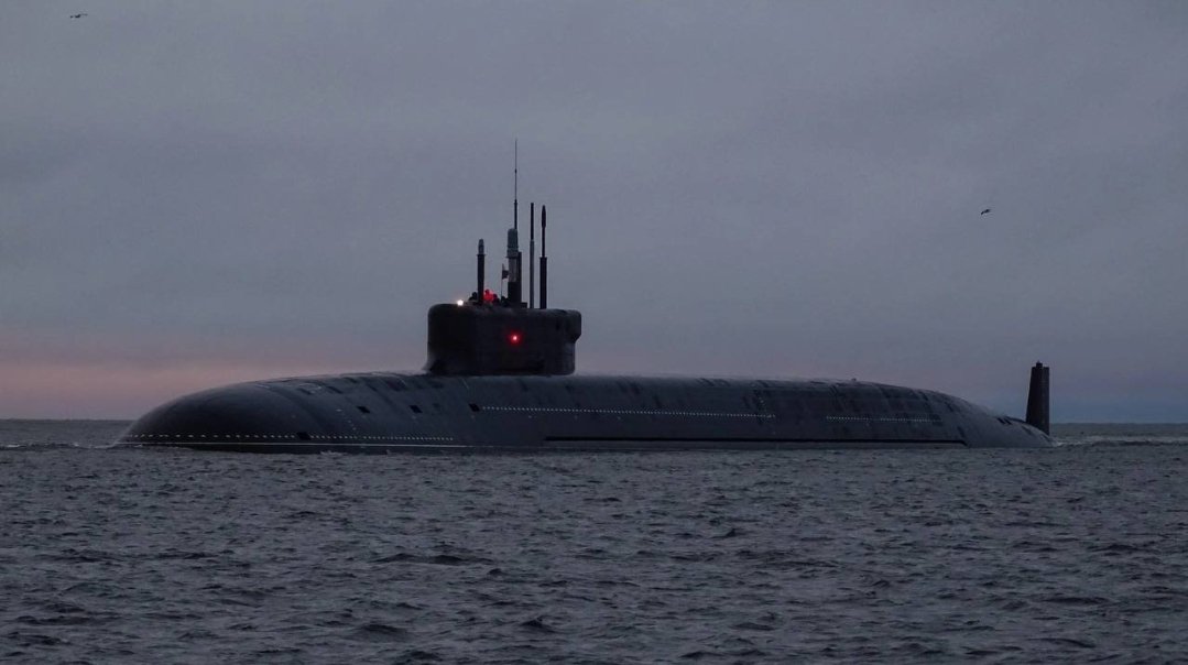 A set of fresh pics of newly built K-564 Arkhangelsk SSGN is over with its sea trials. The SSGN will join the #Russian Navy this year. Arkhangelsk is a massive nuclear powered sub, and it will be specially used to launch cruise missiles like Kalibr and P-800 Oniks.