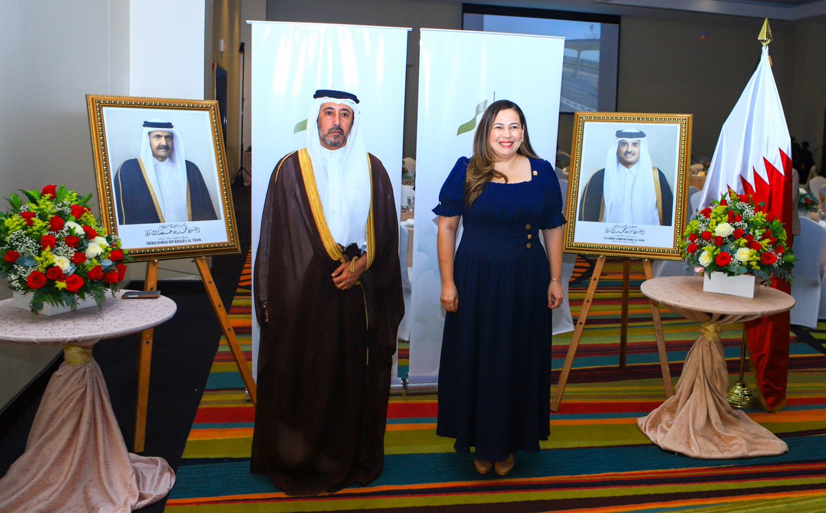 CeciliaGRM's tweet photo. 🇶🇦🫱🏻‍🫲🏼🇸🇻 Agradezco al Estado de Qatar y al honorable encargado de negocios Sr. Fahad Salem Al-Marri, por la invitación a la celebración del Aniversario del Acceso del Fundador Sheikh Jassim Bin Mohamed Al-Thani. 

Mis saludos también Excelente Señor @TamimBinHamad emir de #Qatar. 

Seguimos fortaleciendo nuestras relaciones diplomáticas con países aliados. 🙏🏻