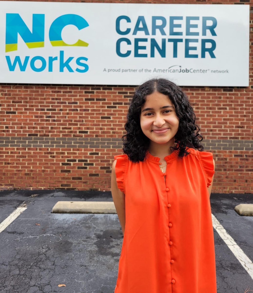 ncworkforce's tweet photo. College students: your holiday break is the PERFECT time to apply to become a Summer 2025 State of NC intern! Deadline: 1/6/25. We are excited to have 3 of these paid internships at our division next year. Check them out:
https://t.co/F9xvp2BwON
#NCWorks #Intern4NC @NCDOA https://t.co/bHAEcTC2cp
