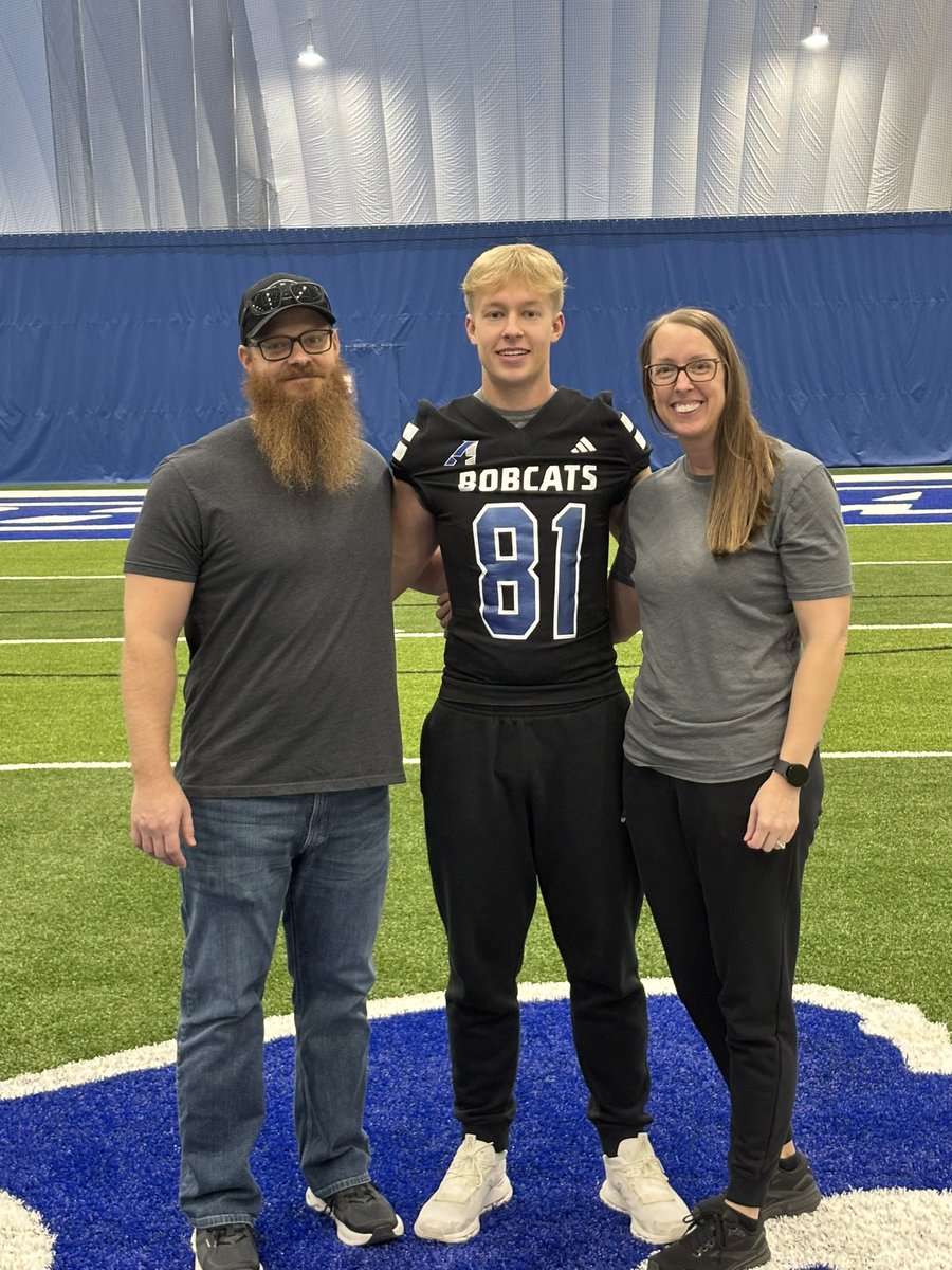Had a great time today on my official visit with <a href="/PSCFootball/">Peru State Football</a> Thanks to <a href="/CoachHalvorsen/">Wade Halvorsen</a> <a href="/CoachO_PSC/">Coach O</a> for having me out!!
