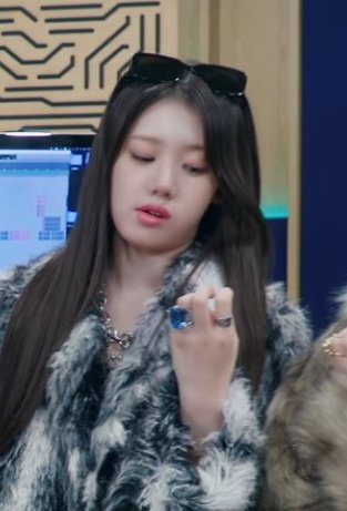Best and worse kpop releases this year in Baejeanies opinion, a thread 🧵