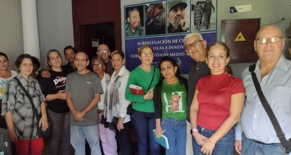 MariaC_Velasco's tweet photo. En @CITMAVCL sesiona #CTA dictamen de avance obtenido en 2024 en #Innovación crecen proyectos, financiamiento, aplicación resultados y #GGCI. Potencialidades en producción alimentos y energía #JuntosPorVillaClara @citmacuba @Colina_VClara @MilaxyA @ArmandoRguezB @adianez_taboada https://t.co/ltjwYLcK2r