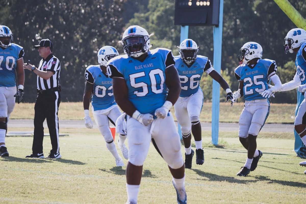 Blessed to receive an offer from <a href="/LivingstoneFoo1/">LivingstoneFoo1</a>…⚪️🔵 <a href="/coachFoxx50/">Coach Foxx</a> <a href="/Coach_Bama/">Kendrick Callier</a> <a href="/CoachEverett901/">John Everett</a> <a href="/coachjaybo/">CoachJay</a> <a href="/RecruitGeorgia/">Recruit Georgia</a> <a href="/BridgeBoysFB/">Stockbridge Football</a> #OTF 🐅🧡💚‼️