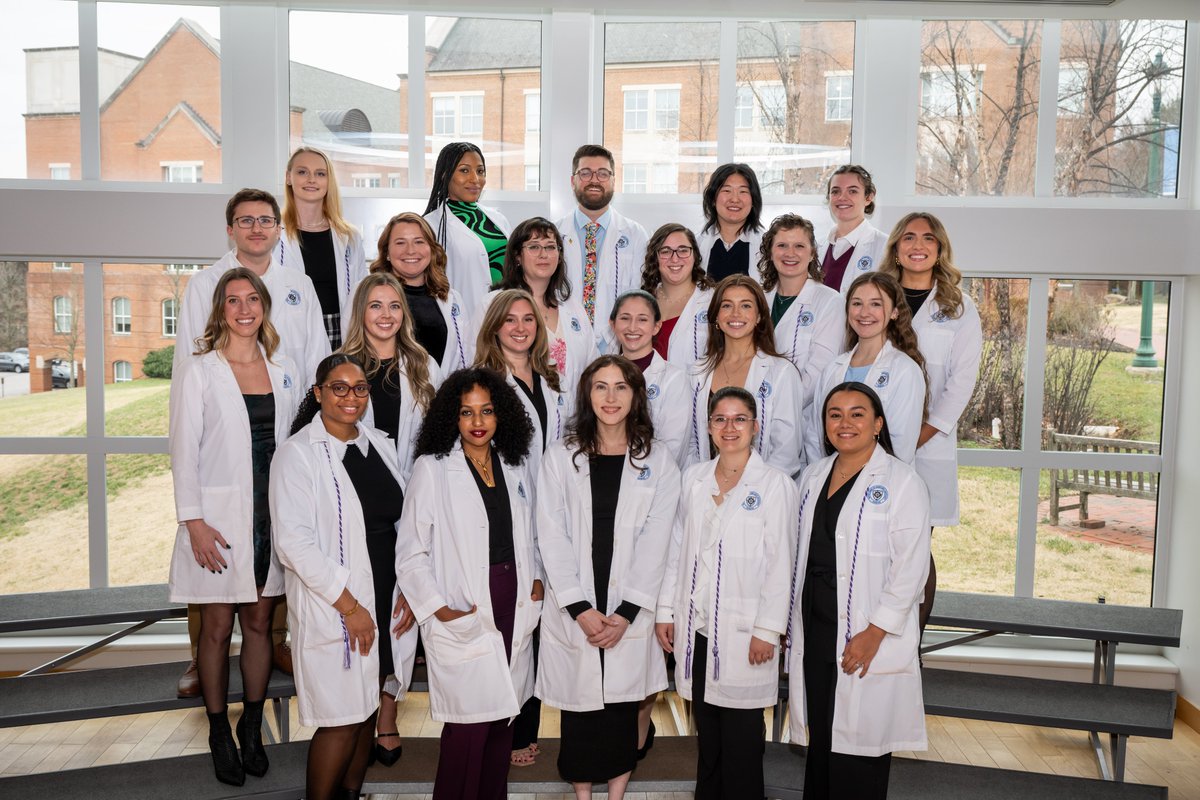 NotreDameofMD's tweet photo. Congratulations to all of our School of Nursing's December 2024 graduates, who were celebrated in two on campus events last Friday!

A full gallery of photos from ceremonies for our hybrid ABSN and nurse practitioner MSN graduates is available ➡️ https://t.co/hgoUP4P4Gy https://t.co/8JQYmKHKYJ