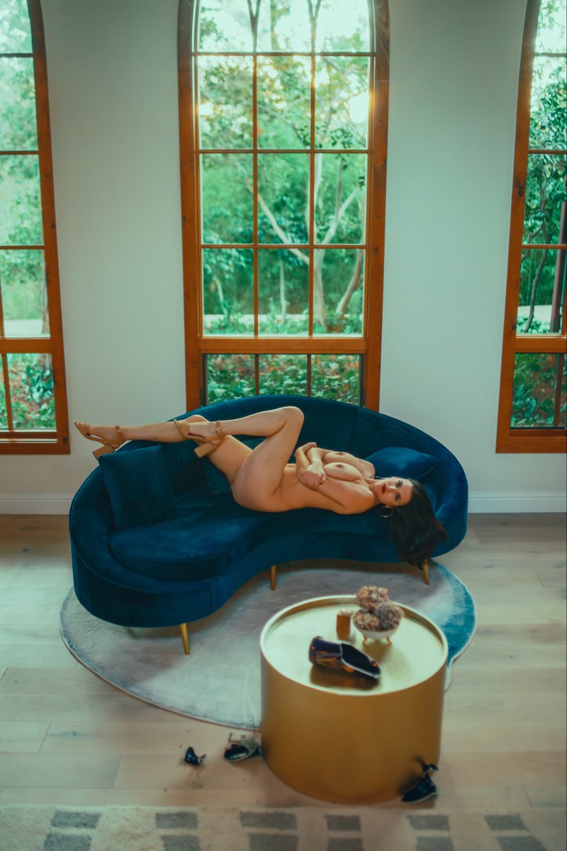 mike b aka photo tweet media