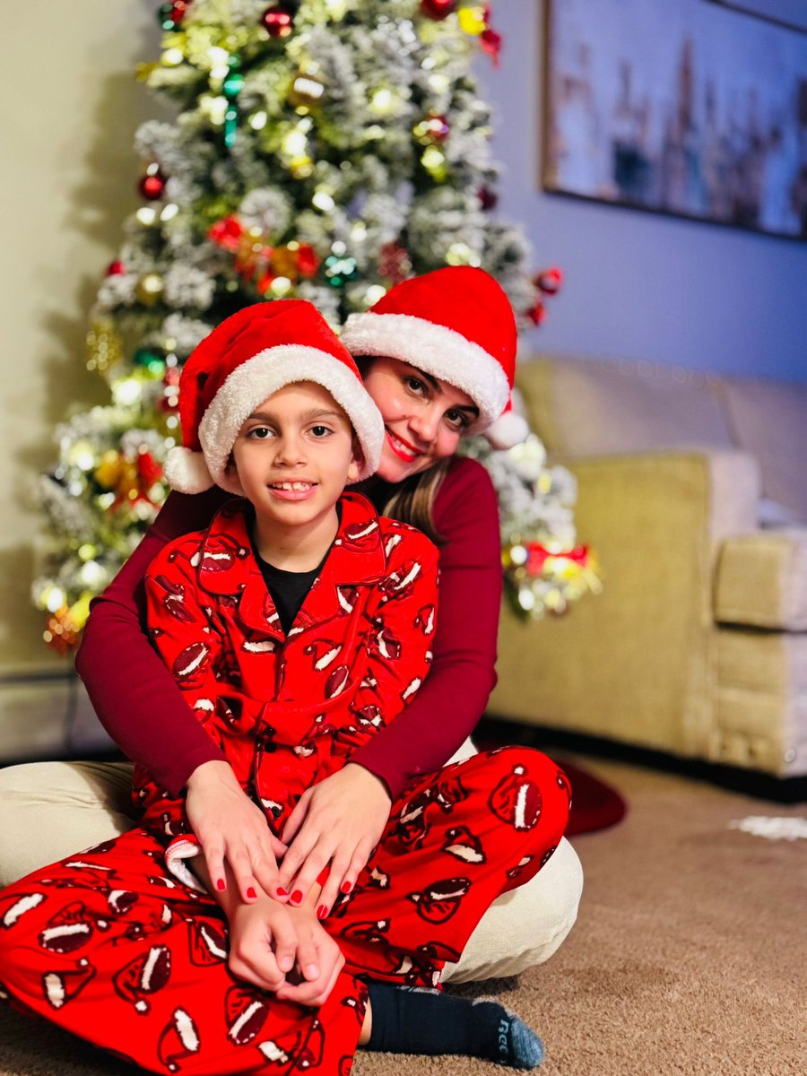 CharmaBrasil's tweet photo. Happy christmas 🎄🥰❤️ https://t.co/kyHeGBYtWL
