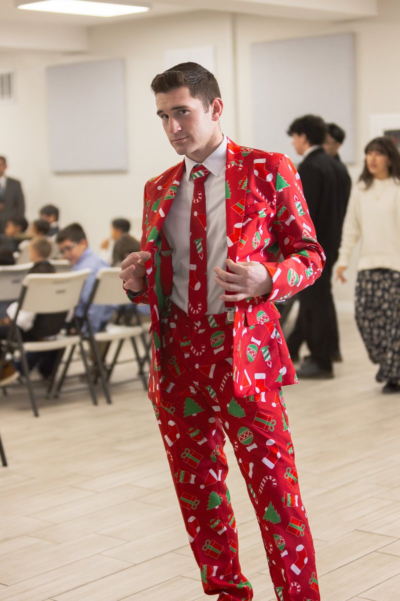 Pacific_Baptist's tweet photo. Christmas Tie &amp; Scarf Sunday https://t.co/rkUty85scw