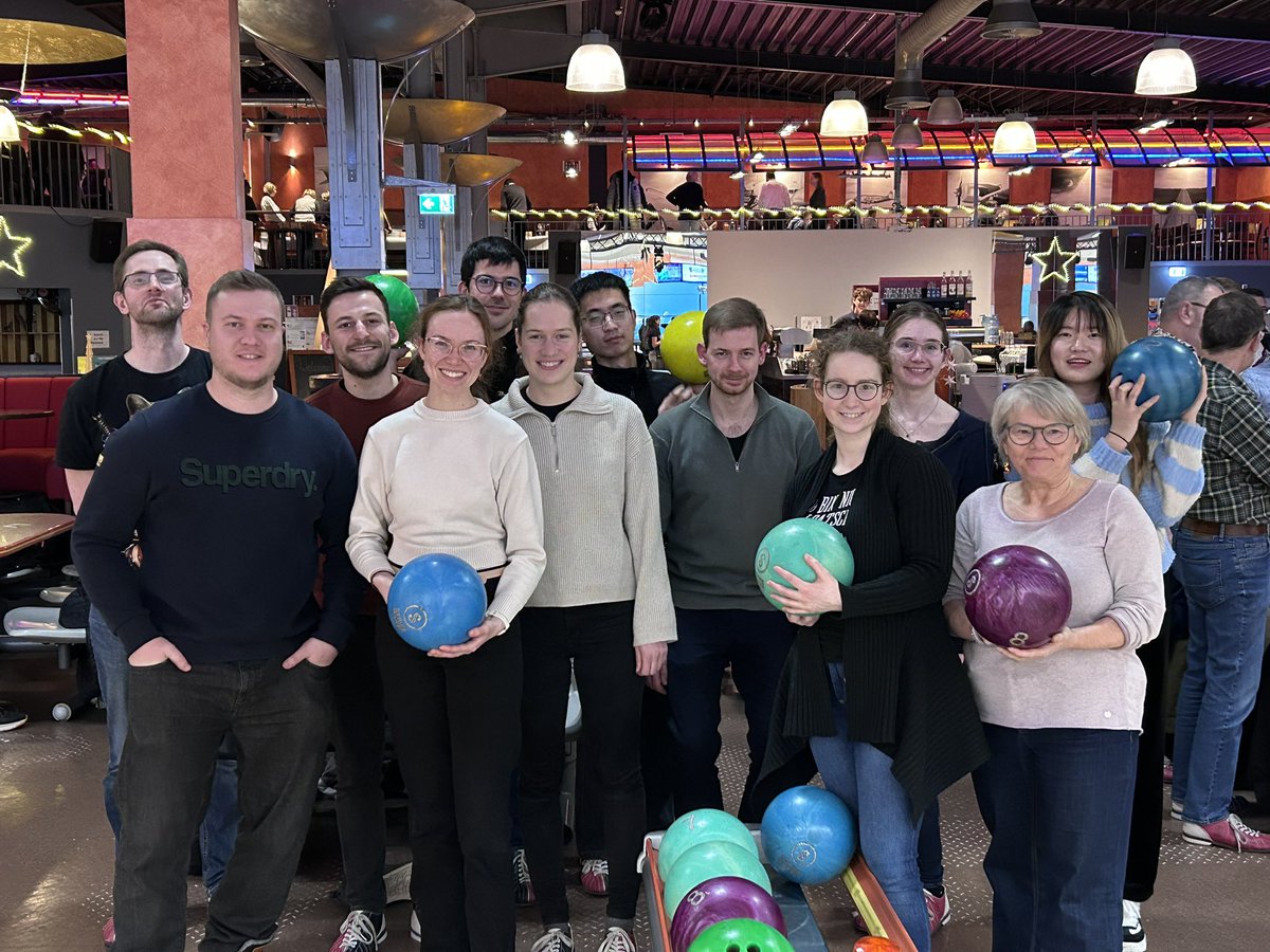 Nice Xmas party of the AK Breher/Hinz with christmas market, bowling and the legendary „Schrottwichteln“ 👍🌲🥂many thanks for the great day!! 😀😀