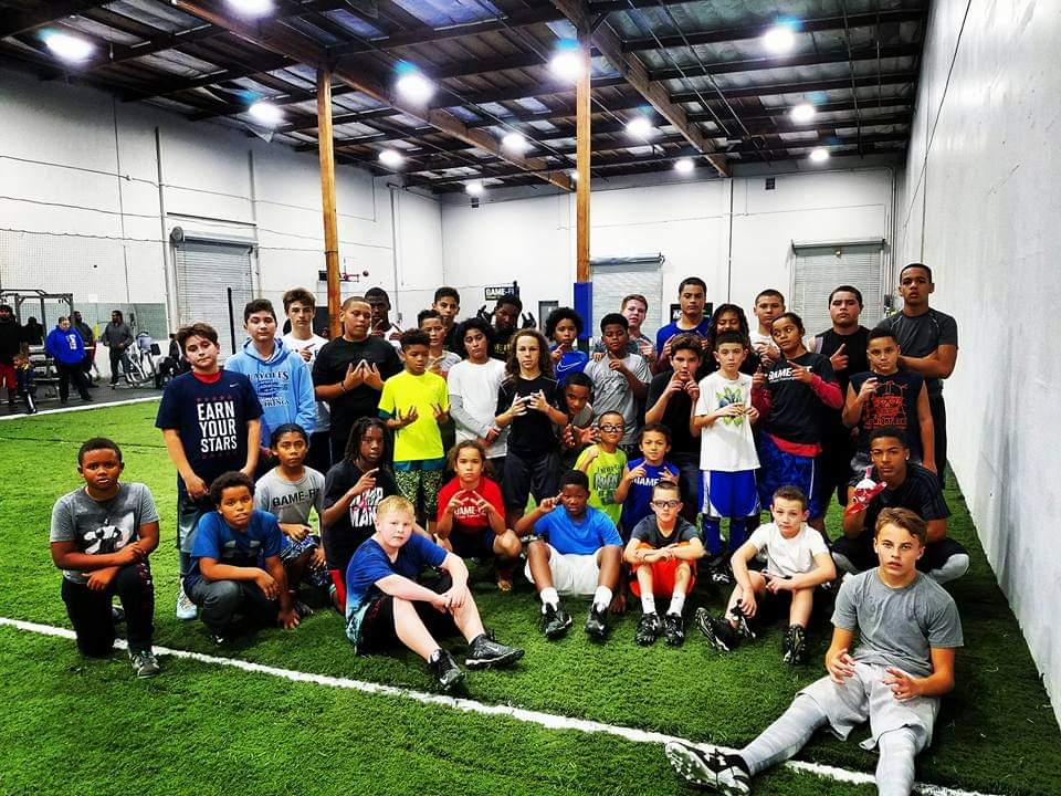 We will continue to grind together regardless. The future is bright with these youngsters. #gamefitcertified #family #loyaltothefit #keepsleepingonthiswork #drinkbodyarmor #fitness #noagelimitonsuccess #thefuture #younguns #speed #allwork #remainfocused #youth